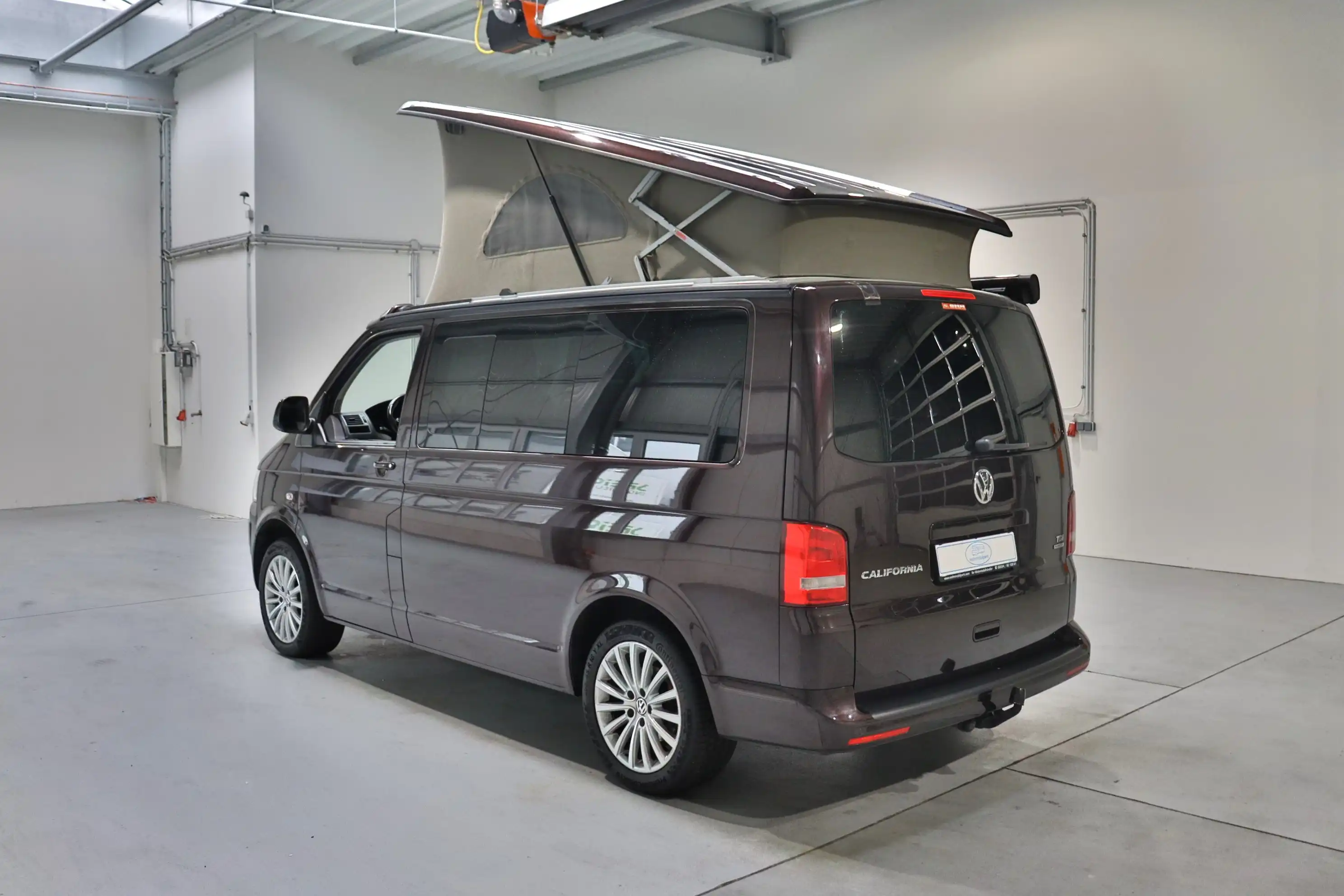 VOLKSWAGEN Westfalia California